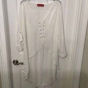 AKIRA White Top with Red Label